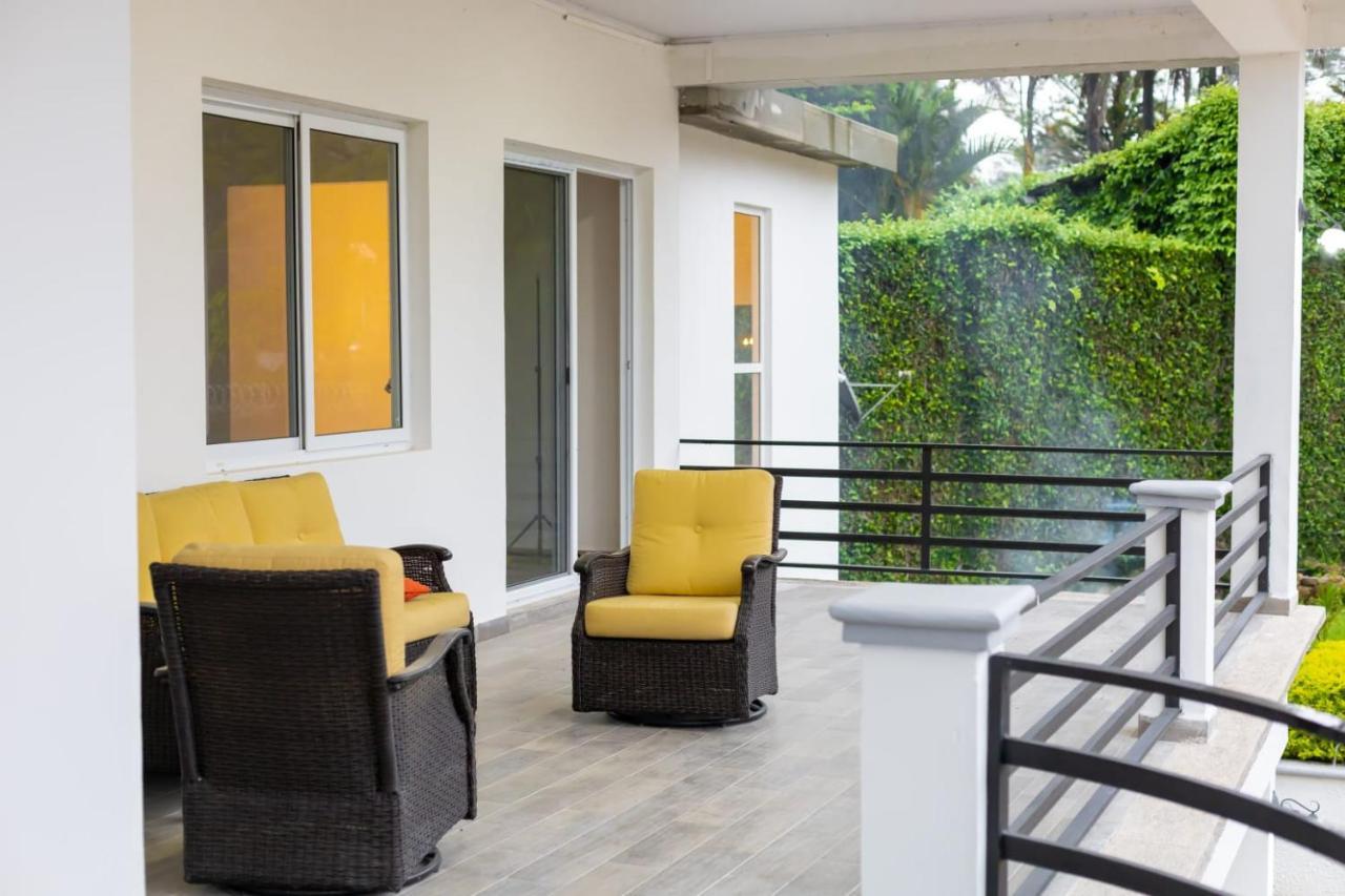 Hotel, Cocoview فالي ديه أنجيليس المظهر الخارجي الصورة