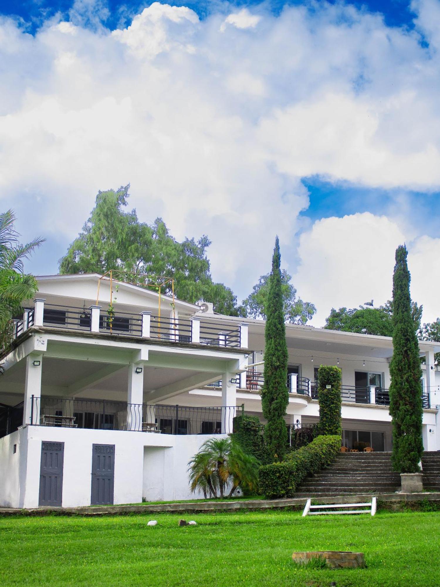 Hotel, Cocoview فالي ديه أنجيليس المظهر الخارجي الصورة